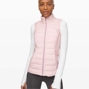 LuLulemon lightweight running reflective vest-light pink fits like an 8-10